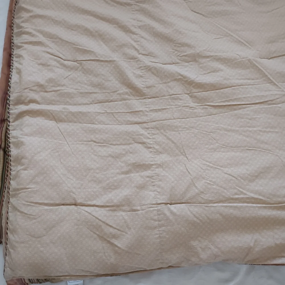 Croscill Comforter Carrington Stripes Twisted Cord Trim + Bedskirt